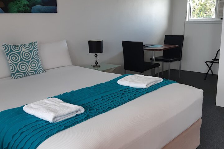 Room 15 of 34