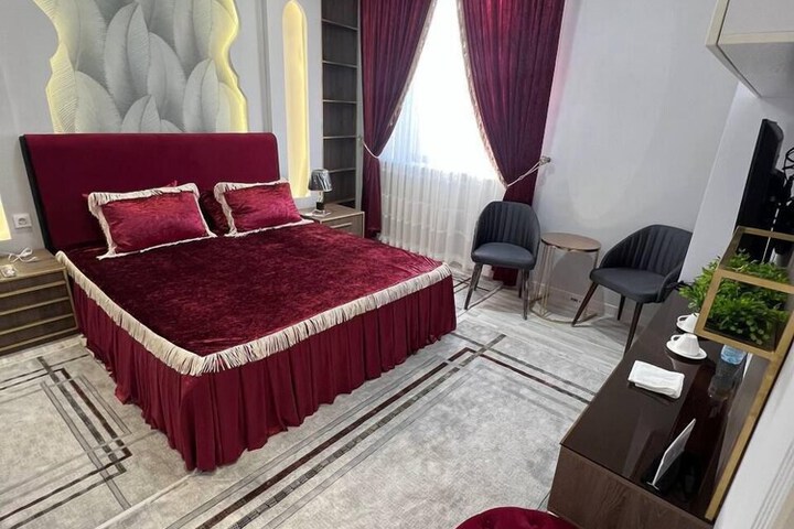 Room 6 of 29