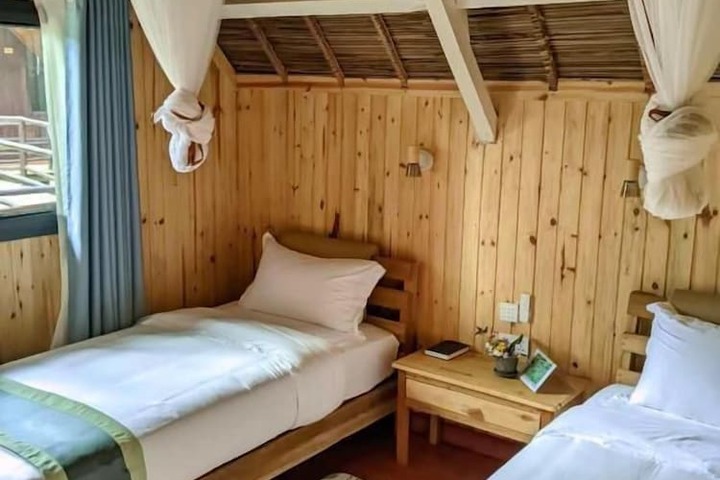 Room 5 of 34