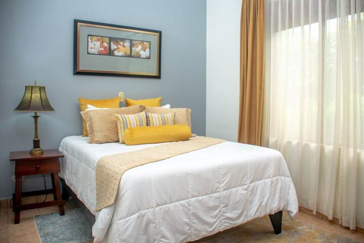 Room 7 of 48