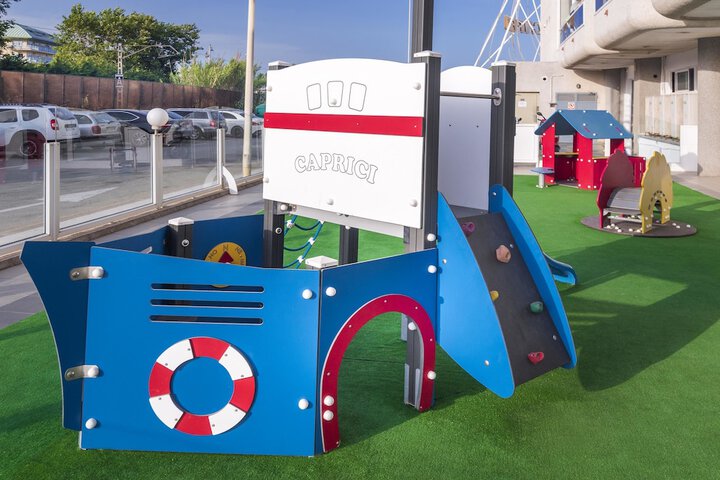 Children's play area - outdoor