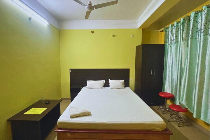 Room 5 of 25