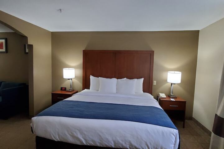 Room 8 of 44