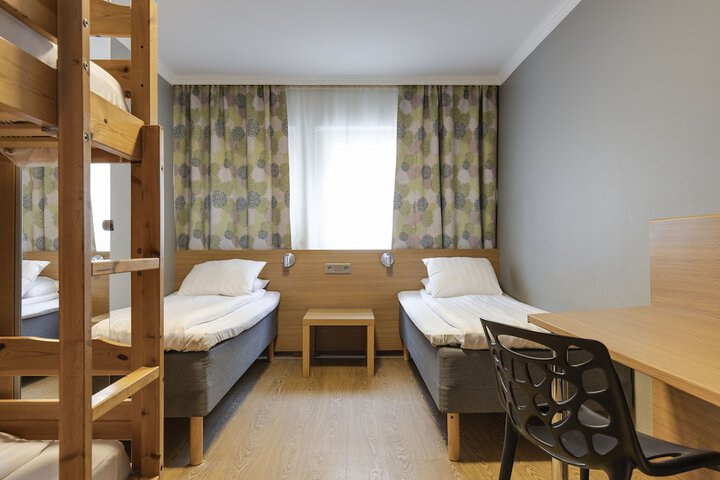 Room 9 of 29