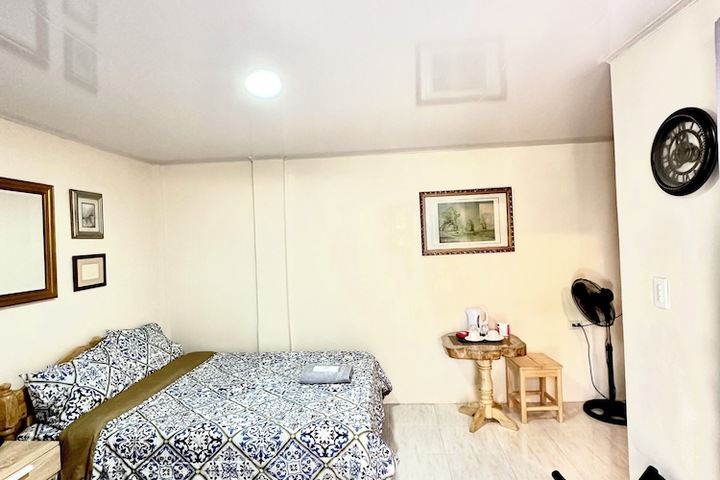 Room 28 of 62