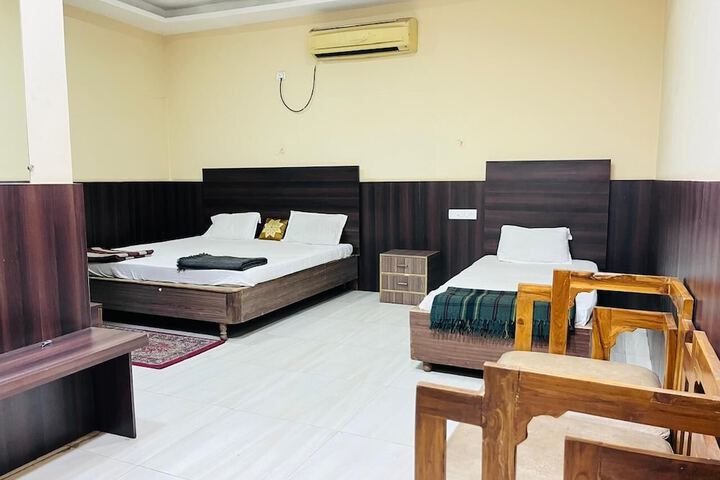 Room 3 of 6