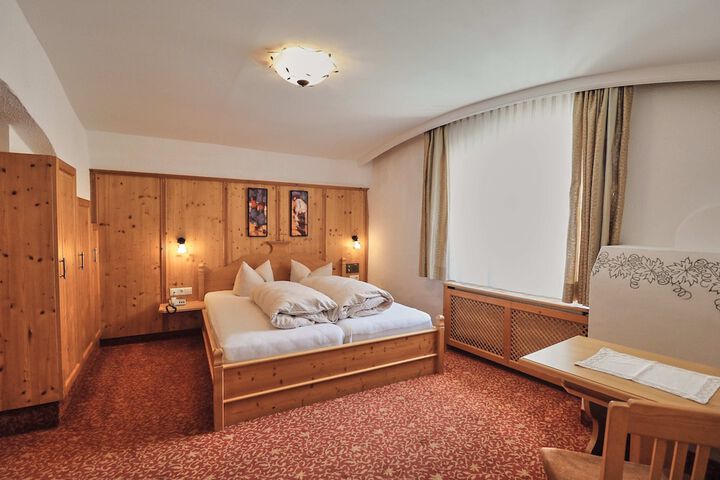 Room 9 of 59