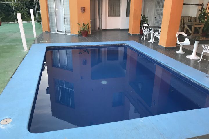 Pool 65 of 91