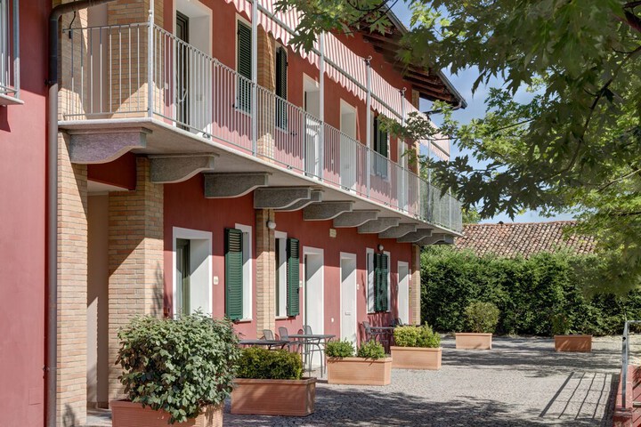 Hotel 90 of 94