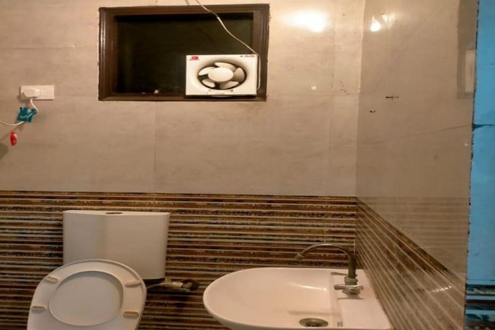 Room 12 of 14