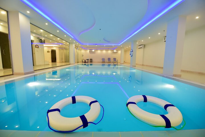 Hotel with Pool