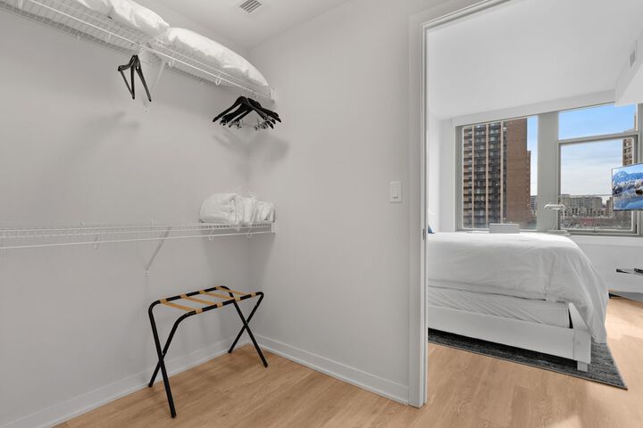 Room 33 of 150