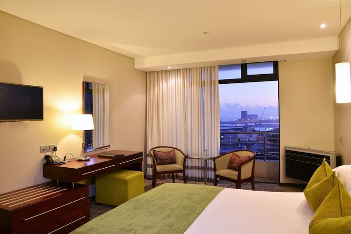 Room 19 of 137