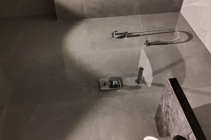 Room 4 of 23