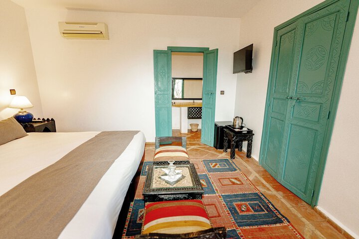 Room 33 of 126
