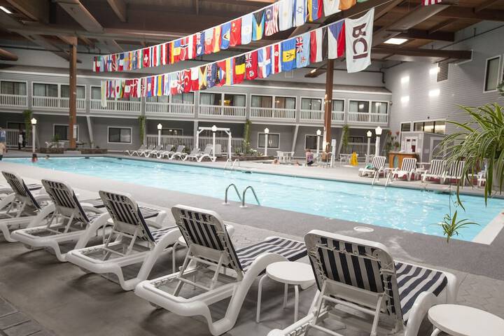 Hotel with Pool