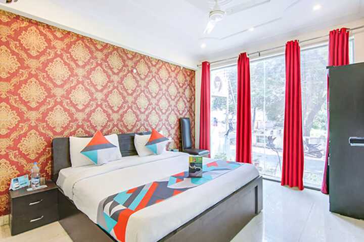 Room 16 of 29