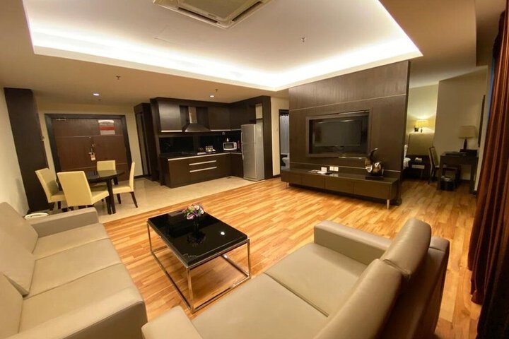 Room 16 of 49