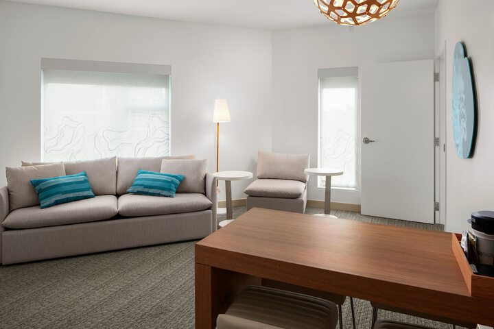 Room 17 of 32