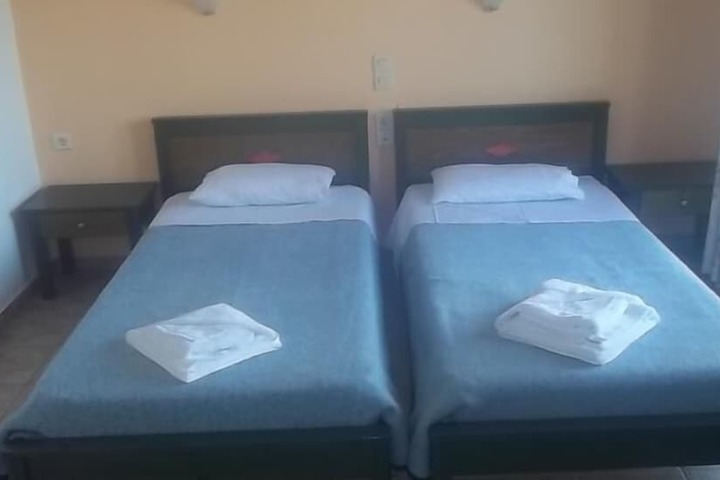 Room 10 of 44