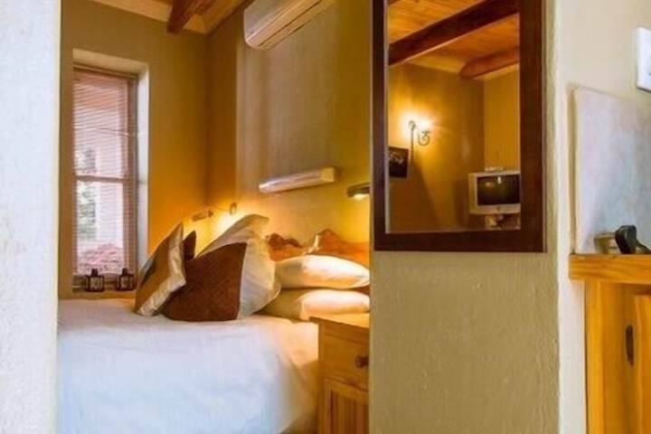 Room 7 of 24