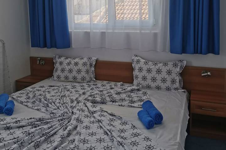 Room 14 of 15