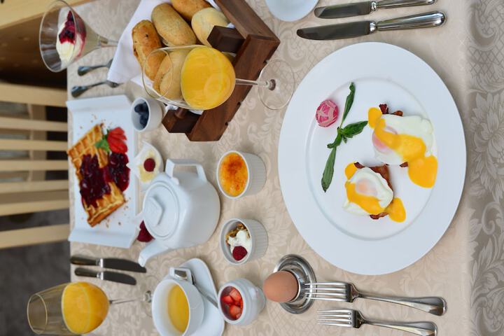 Breakfast area