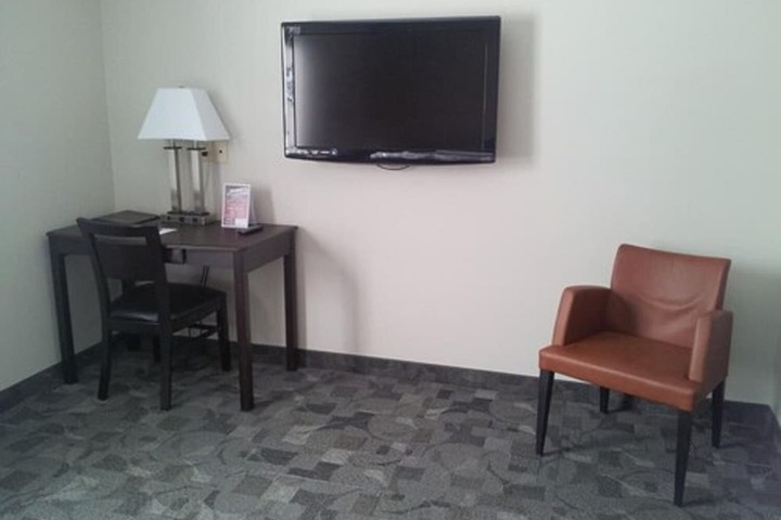 Room 5 of 37
