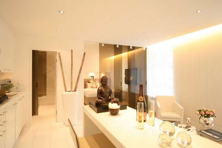 Room 20 of 30