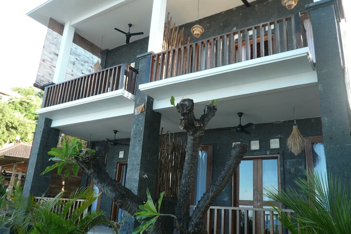 Hotel 100 of 119