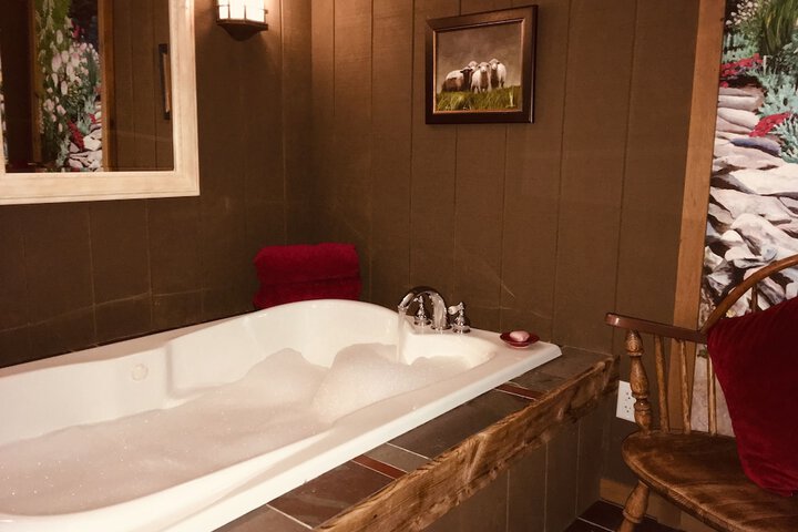 Hot Tub 114 of 148