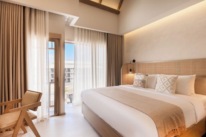 Room 21 of 54