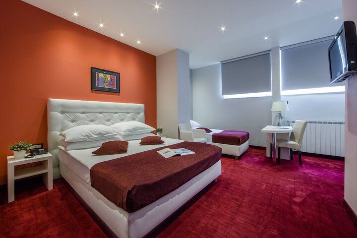 Room 8 of 45