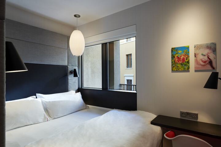 Room 18 di 70