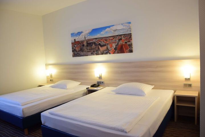 Room 7 of 43