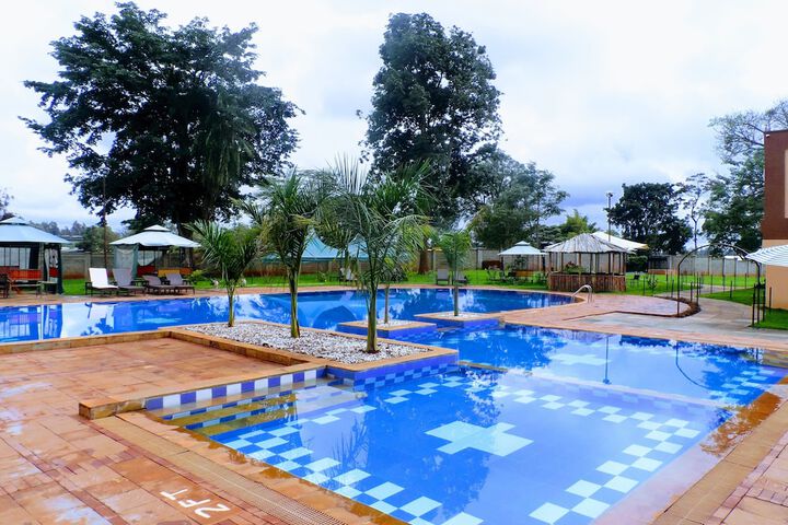Pool 23 of 49