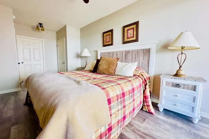 Exterior of Barefoot Resort N Tower 509 4 Bedroom Condo by RedAwning