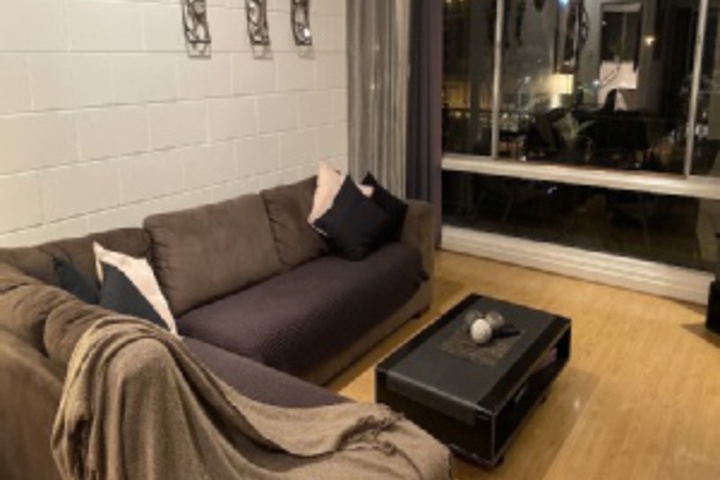 Room 141 of 204