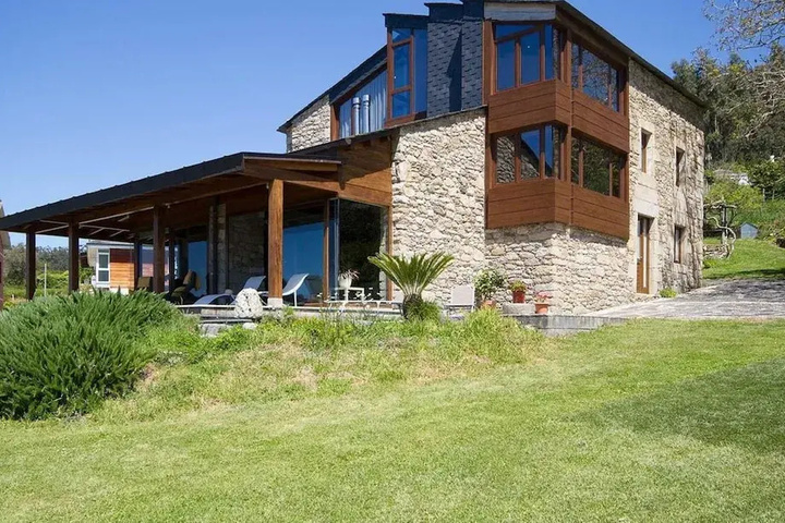 House - 3 Bedrooms - 107757