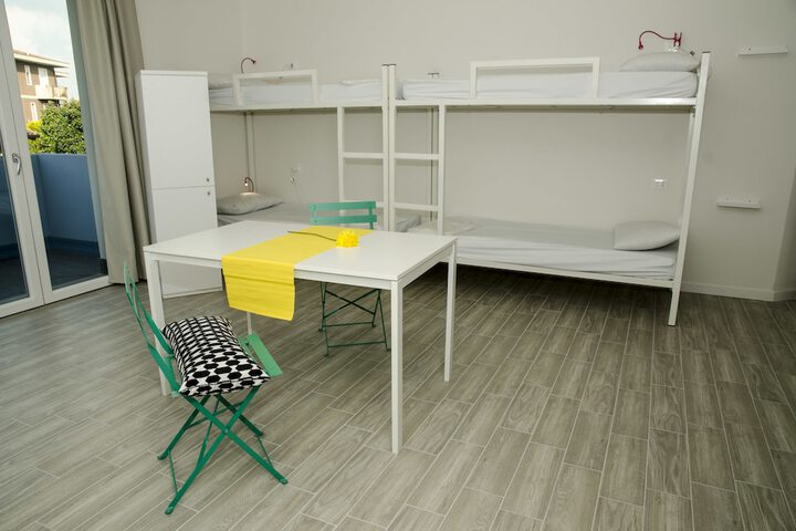 Room 15 of 64
