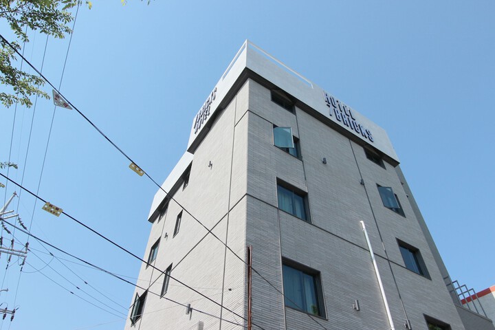 Hotel 57 of 59