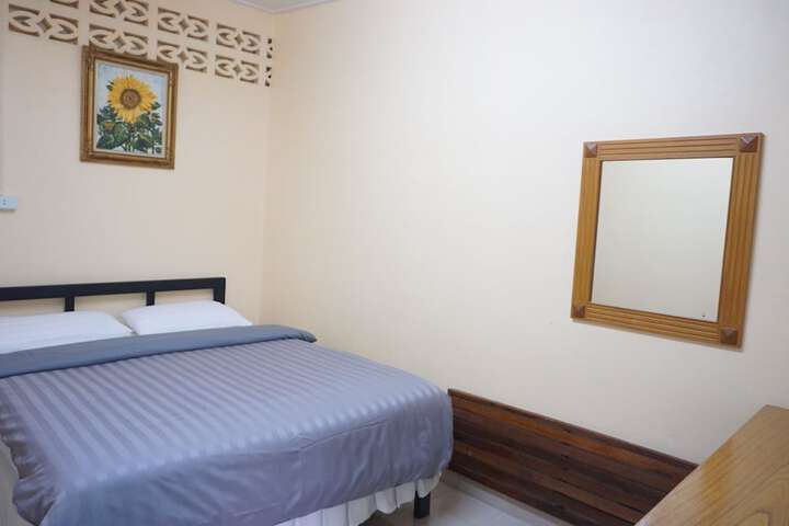 Room 18 of 44