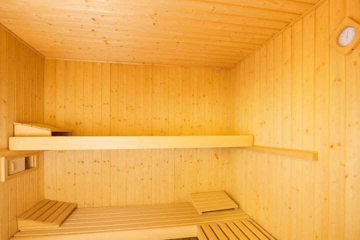 Spa 9 of 13