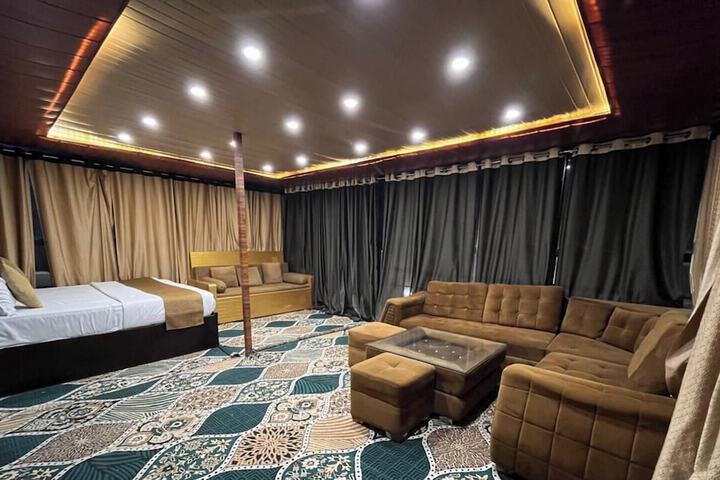 Room 46 of 92