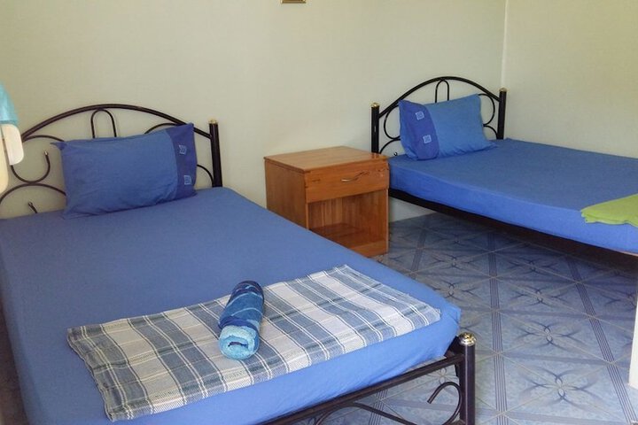 Room 9 of 29