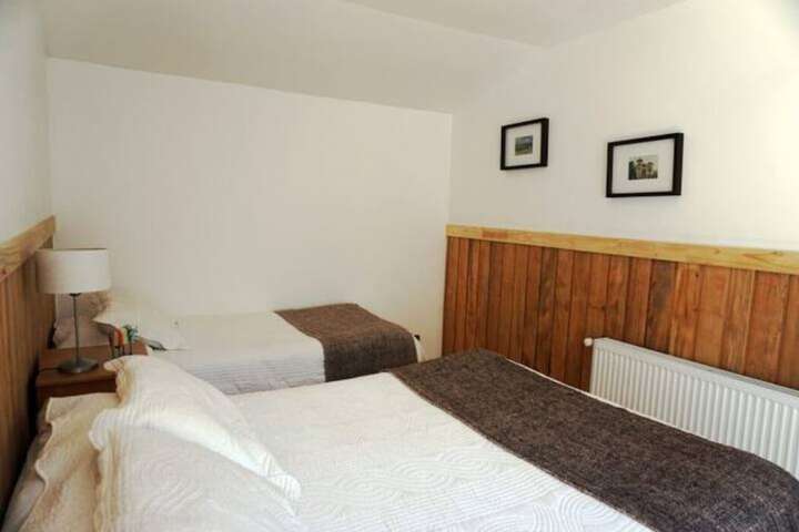 Room 2 of 55
