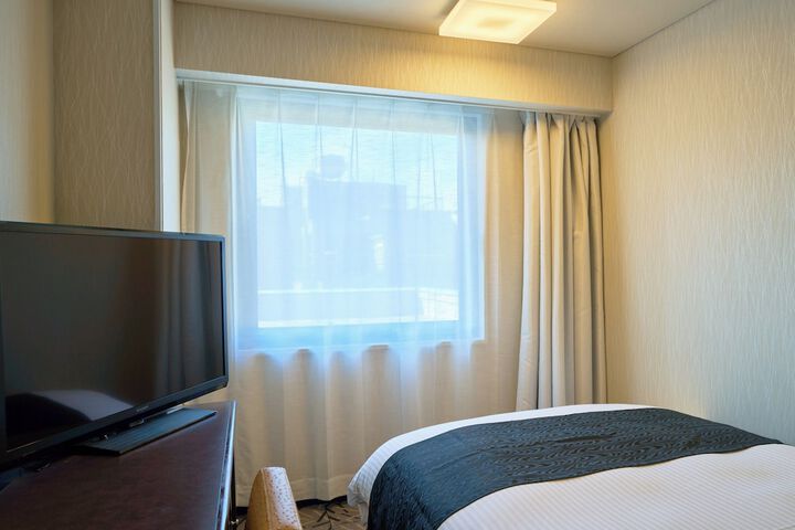 Room 8 of 55