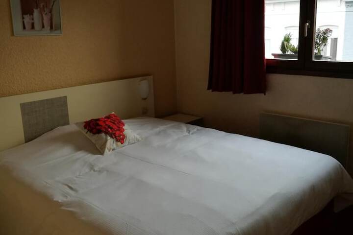 Room 14 of 51