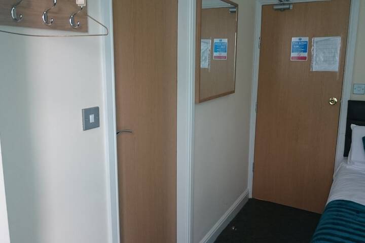 Room 6 of 54