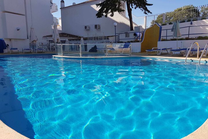 Pool 44 of 72